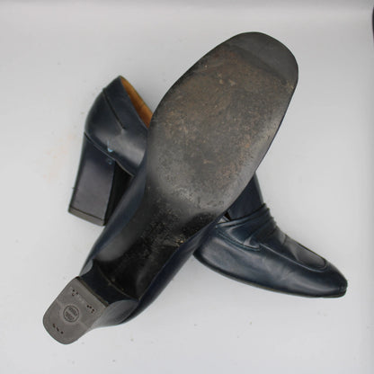 Caressa by Taicher - Vintage - Navy Loafer Pump - Size 8 AA