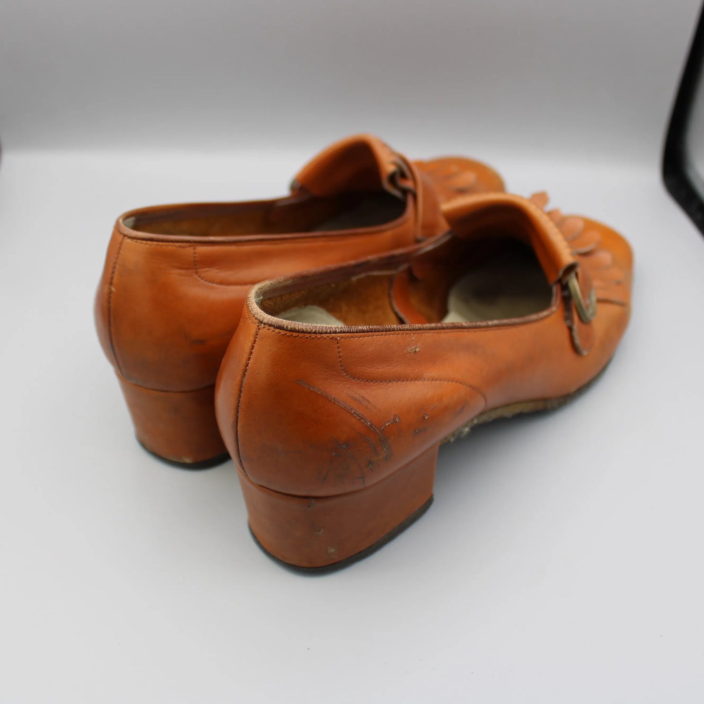 Amalfi by Rangoni - Vintage - Tan Leather Platform Loafers