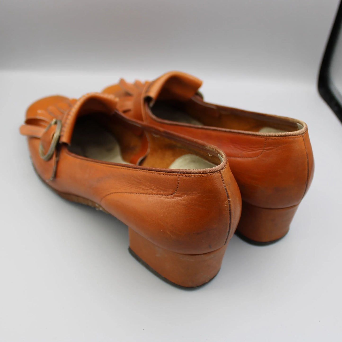 Amalfi by Rangoni - Vintage - Tan Leather Platform Loafers