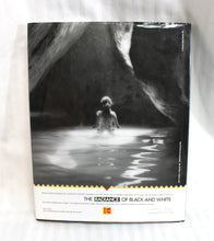 Load image into Gallery viewer, Vintage 1991 - Graphis Photo, International Annual of Photography - Hardback Book