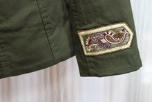 Load image into Gallery viewer, Chicos - Green Military Inspired Jacket w/ Embroidered Paisley Applique Patches - Size 0 ( Chico&#39;s Sizing =Small/4)