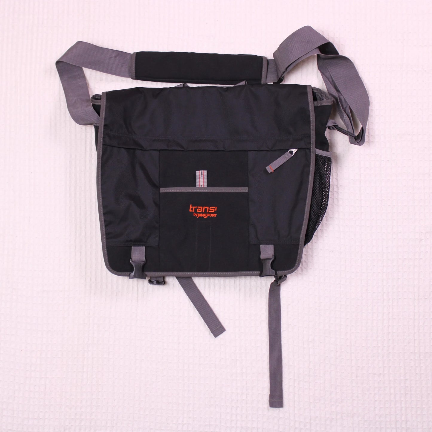 Trans by Jansport -  Messenger Bag