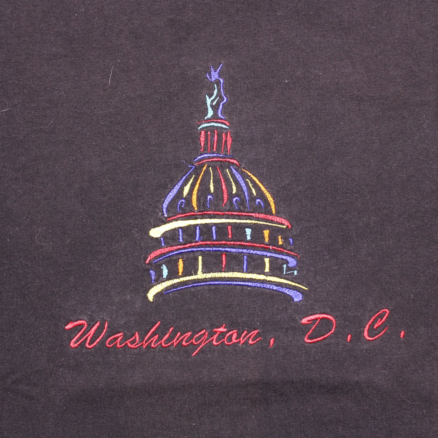 Washington, D.C.- Vintage Y2K - Black Souvenir Embroidered T-Shirt - Size M