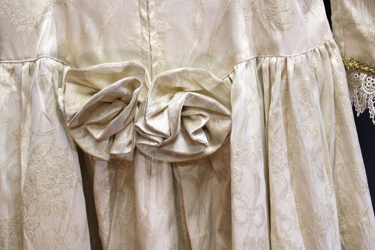 Vintage - Handmade Metallic Gold & Cream Jacquard Scoop Neck Puff Sleeve Princess Gown w/ Pointed Lace Trim - See Measurements 30" Waist