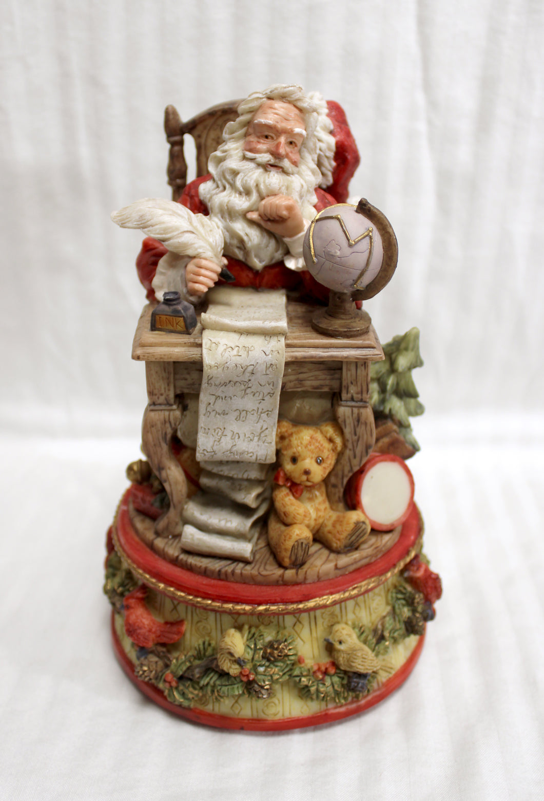 Cedar Creek - Santa's Desk- Musical Figurine - 