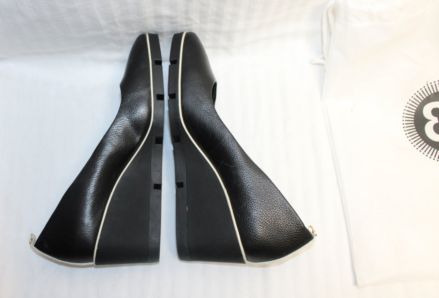 Betabrand - Leather Black Onyx w/ White Piping Wedge All Weather Pumps - Size 9.5