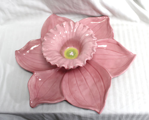 Vintage - Large Pink Ceramic Daffodil Flower, Chip & Dip Platter - 15.5