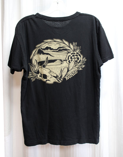 Bones Skate One Corp (Powell Peralta) - 2 Sided Black Cow Skull / Dessert - Black T-Shirt - Size M