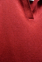 Load image into Gallery viewer, Joseph A. - Silk &amp; Metallic Fleck Red  3/4th Sleeve V Neck Sweater - Size L
