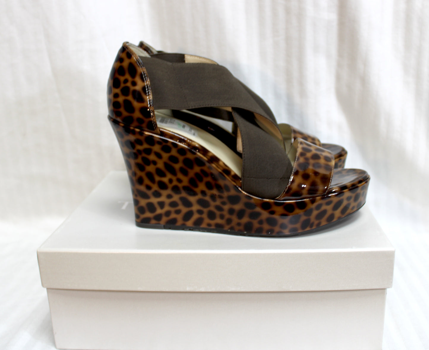 Taryn Rose - Sawyer Brown Leopard Print Patent Leather Wedge Platforms - Size 8.5