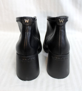 Wonders - Black Chunky Heel Wonderfly Tech Bootie - Size EURO 39 (US 8)