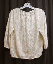 Load image into Gallery viewer, Chico&#39;s - Cream 3/4th Sleeve Filagree Burnout Lace w/ Delicate Gold Threads Peasant Top - Size 0 (Small)