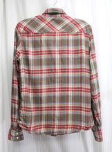 Load image into Gallery viewer, levi&#39;s - Khaki Green &amp; Red Plaid Flannel &quot;Modern Fit&quot; Western Cut Snap Front Shirt - Size S