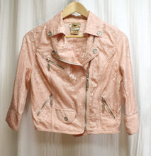 Load image into Gallery viewer, Jou Jou - Pink 1/2 Sleeve Lace Cropped Moto Jacket - Size S