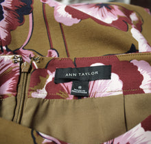 Load image into Gallery viewer, Ann Taylor - Brown w/ Purple Floral Pencil Skirt - Size 8