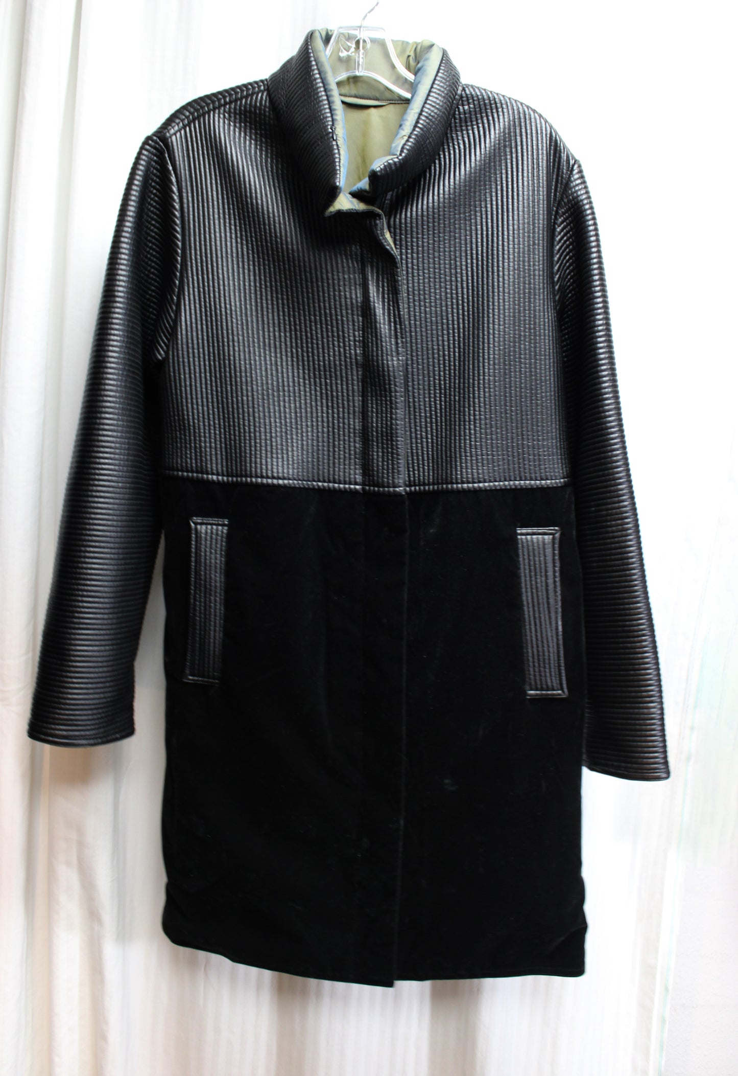 Mycra Pac - Reversible, Black Velvet & Ribbed / Olive Green & Blue Color Shift Shot Hideaway Hood Coat - Size 1 = Small/Medium