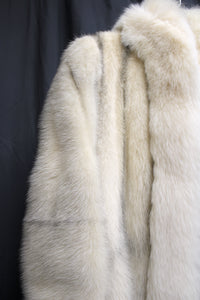 Vintage - Furs by Jacques at Hotel Vancouver B.C. - Fox Fur Coat - See Measurements 14" Shoulders