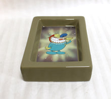 Load image into Gallery viewer, Culturefly, The Nick Box - Ren and Stimpy Ceramic Soap Dish, Stimpy Brushing Teeth Graphic