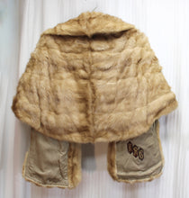 Load image into Gallery viewer, Vintage - Kaufman&#39;s Pittsburg - Palomino Mink Fur Stole