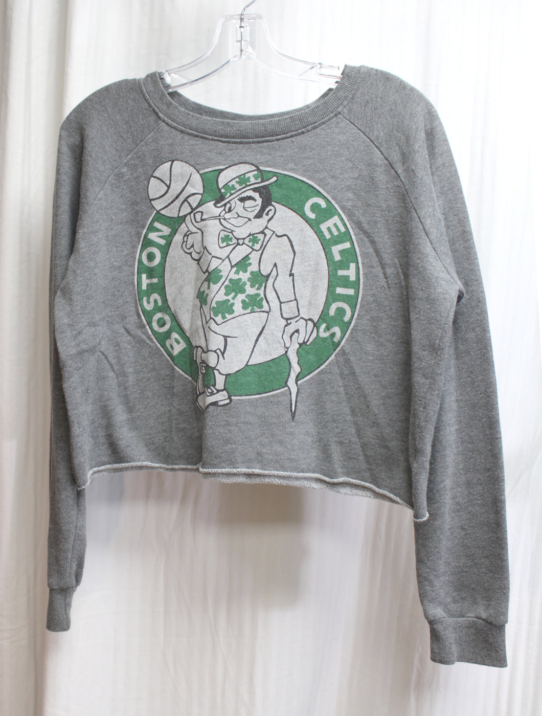 Women's - Hardwood Classics- Boston Celtics - Heathered Gray, Wide Crew Neck Cropped Pullover Sweatshirt - Size M