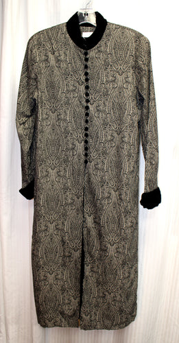 Vintage - Newport News - Velvet Collar, Cuffs & Buttons, Paisley Split Side Duster - Size 8 (Vintage, See Measurements)