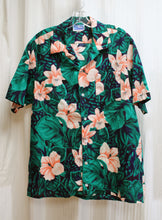 Load image into Gallery viewer, Men&#39;s Vintage - 9th Wave by Scorpio Apparel - Green &amp; Navy w/ Floral Hawaiian Shirt - Size L