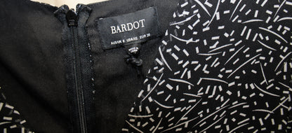 Bardot - Black & White Abstract Print, V-Neck Romantic Long Sleeve Flowy Tiered Dress w/ Ruffle Detail - Size XS