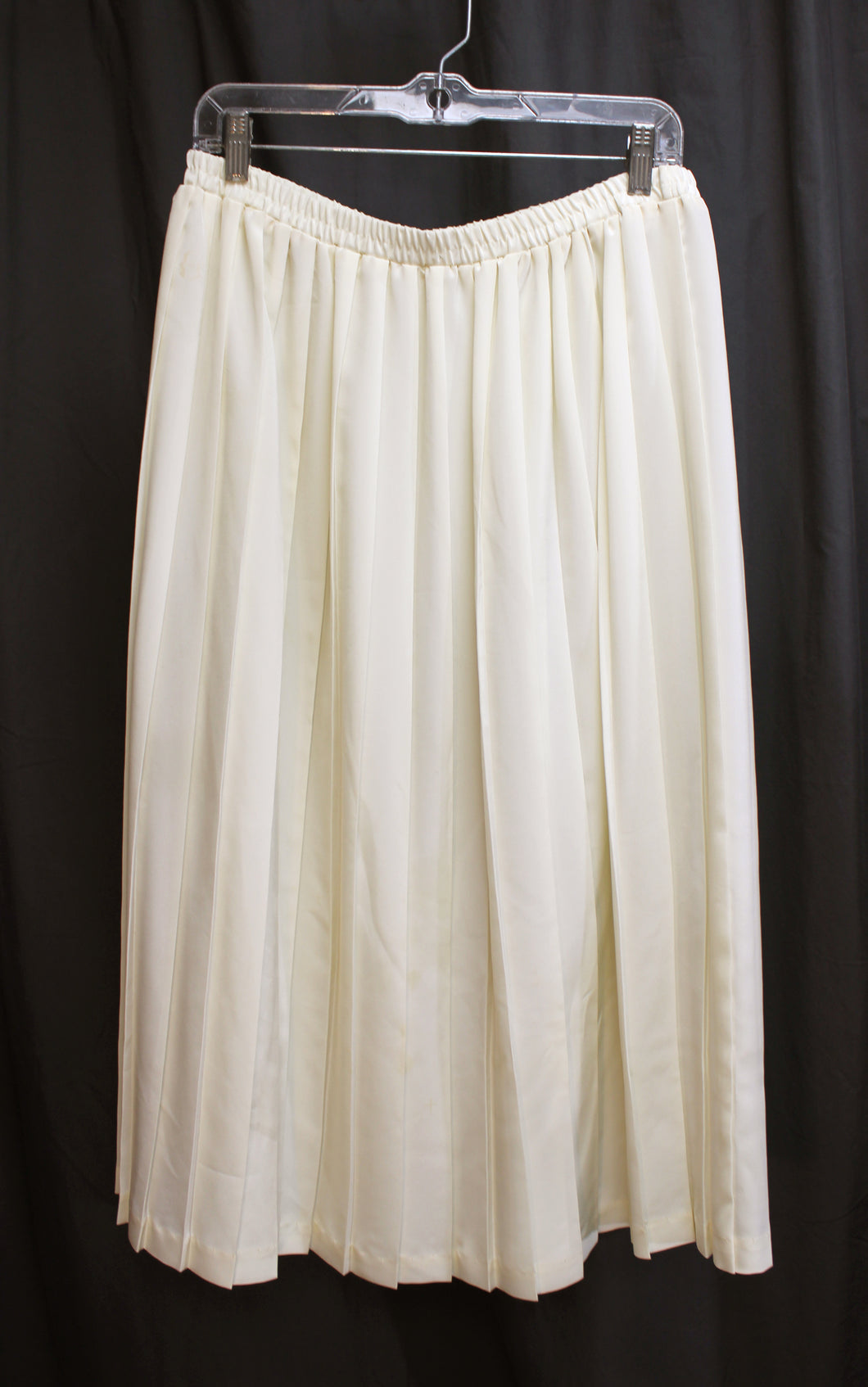 Vintage - Cream Silky Pleated Midi Skirt - Size XL