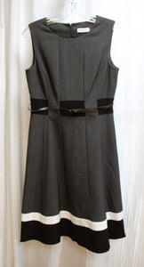 Calvin Klein - Gray, Black & White Sleeveless Midi Dress w/ Belt - Size 4