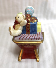 Load image into Gallery viewer, Vintage 2003 Fitz and Floyd - Teddy&#39;s Christmas Lidded Box, Toys &amp; Sleigh, Ceramic Lidded Candy/Trinket Dish (w/ Box)