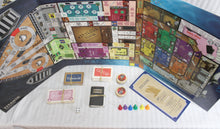 Load image into Gallery viewer, Vintage 1998 - Universal Games - Titanic The Board Game