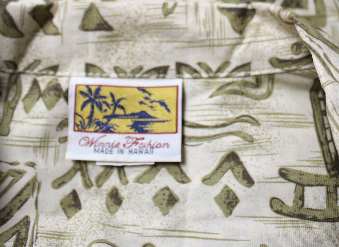 Men's Winnie Fashion (Hawaii) - Polynesian Print Hawaiian Shirt - Size 2XL