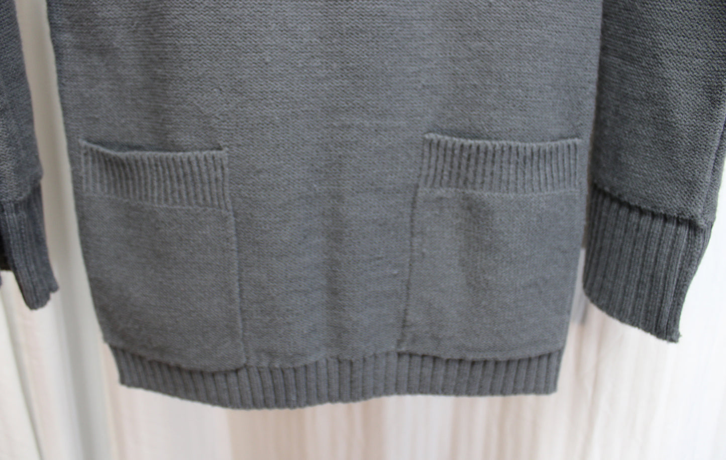 Vintage - Albee - Unique Ribbed Knit Detailing Pullover Sweater w/ Front Pockets - Size M
