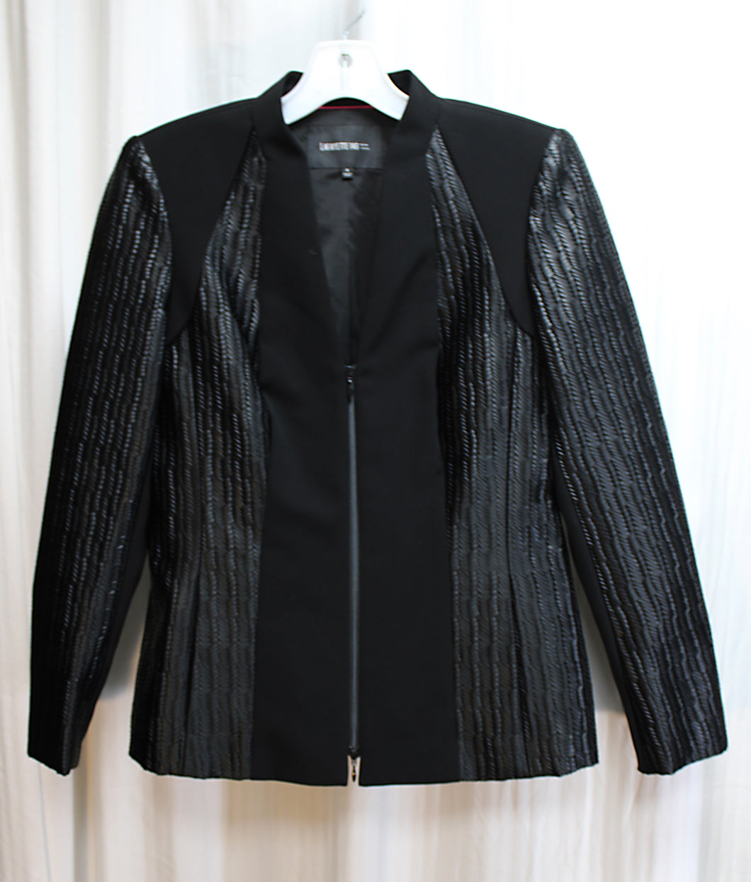 Lafayette 148 New York - Black Woven Textile V-Neck Zip Front Jacket - Size 4