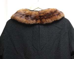 Vintage - Black Wool Coat w/ Fur Collar - Size S (Approx, See Measurements)