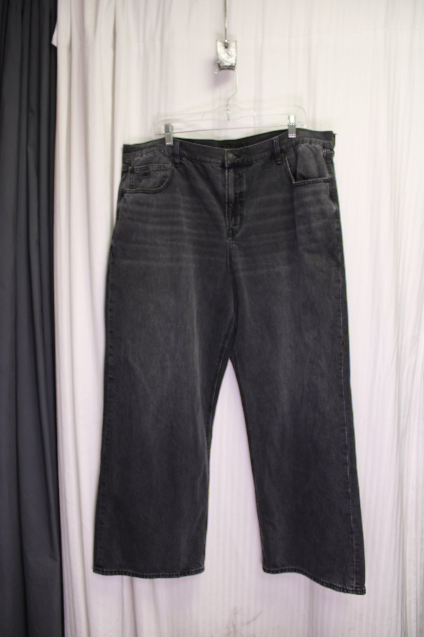 American Eagle Outfitters - Super High Rise Baggy Wide Leg Jeans - Size "18"