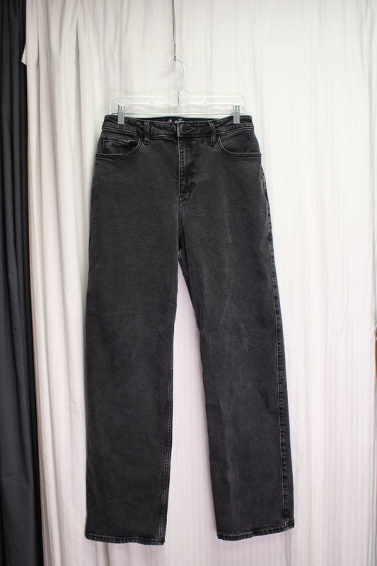 Hollister - Ultra High-Rise Dad Jean - Size "11L/10L"