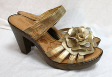 Load image into Gallery viewer, Born- Old Gold Leather Heeled Platform Slide w/ Flower- Size Euro 42 / US 10
