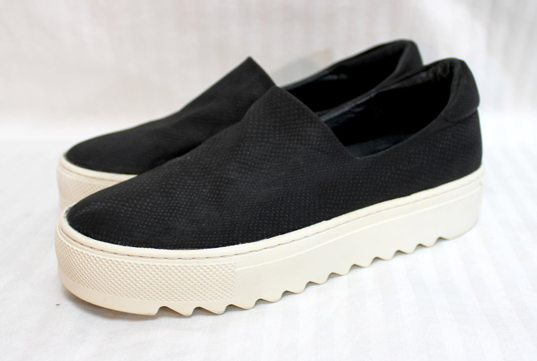 J/Slides - Black Platofrm Vegan Slip on Sneakers - Size 7M