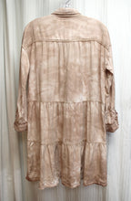 Load image into Gallery viewer, Pilcro (Anthropologie) -  Dusty Pink Tiered Cargo Button Front Shirt Dress w/ Pockets (or wear as duster jacket) - Size XS